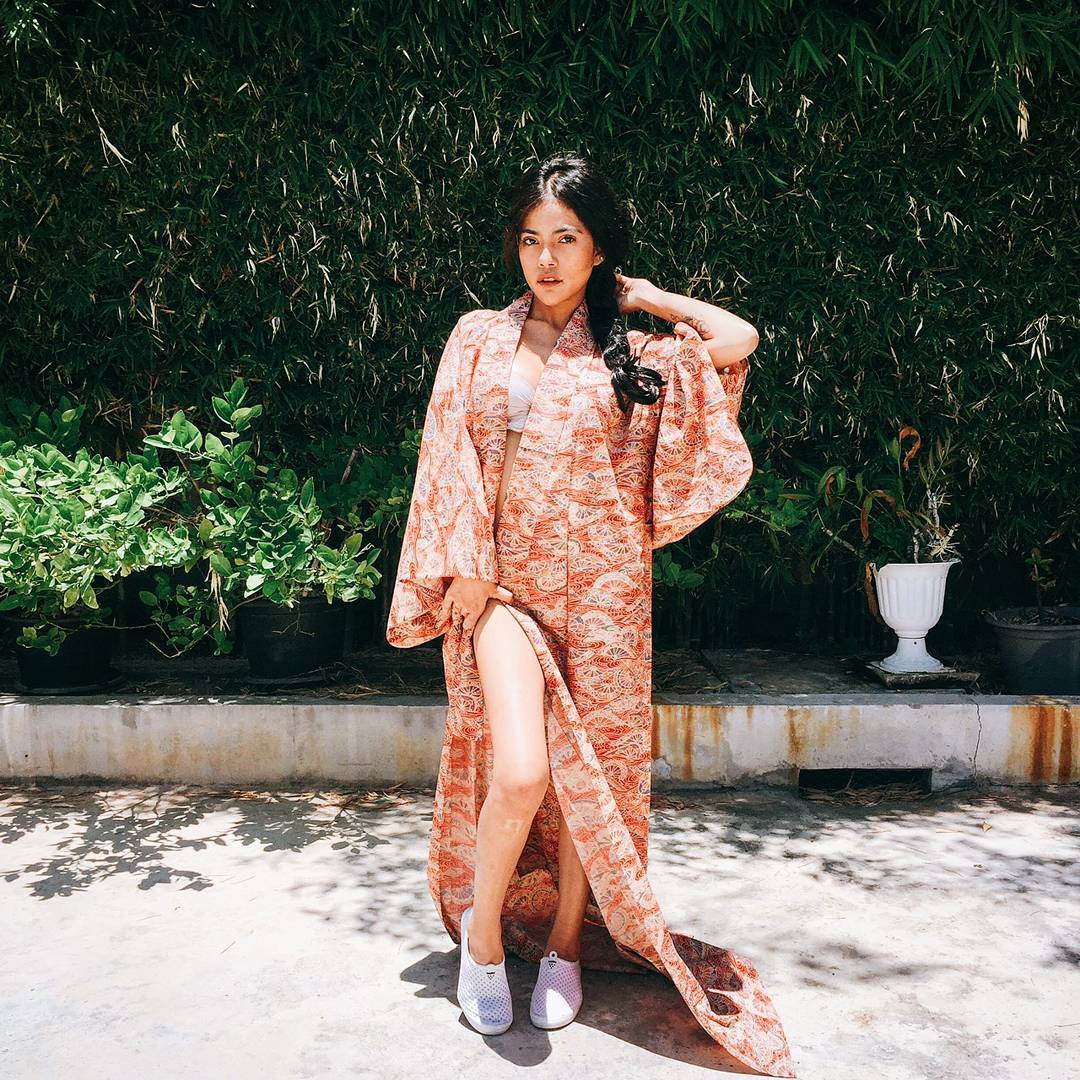 Customer wearing Sumo Vintage